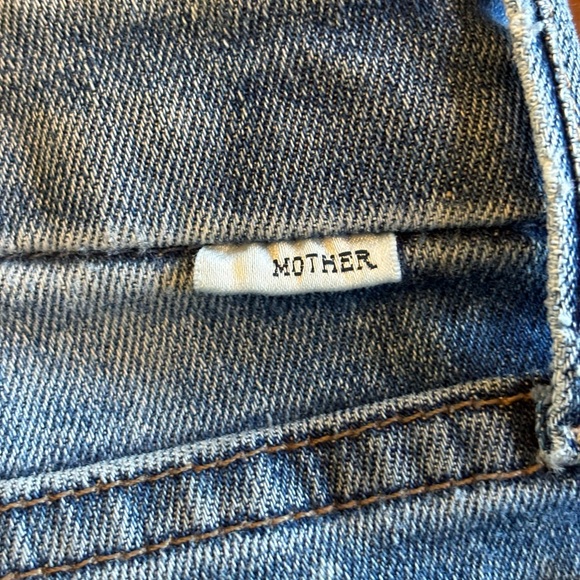 MOTHER Looker Ankle Fray Jeans - Picture 5 of 11